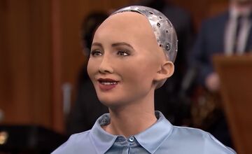 FOTO: Humanoidný robot Sophia sa predstavil na konferencii v Košiciach