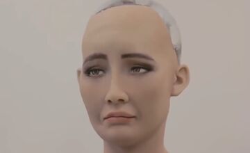 FOTO: Humanoidný robot Sophia sa predstavil na konferencii v Košiciach