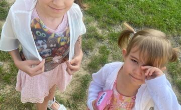 FOTO: Malá bojovníčka Sárka trpí genetickým ochorením chrbtice