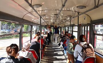 FOTO: Svetielková cyklojazda, historické vozidlá aj výstava autobusov, takto vyzeral víkend bez áut