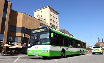 FOTO: Svetielková cyklojazda, historické vozidlá aj výstava autobusov, takto vyzeral víkend bez áut