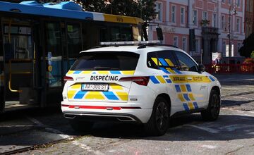 FOTO: Svetielková cyklojazda, historické vozidlá aj výstava autobusov, takto vyzeral víkend bez áut