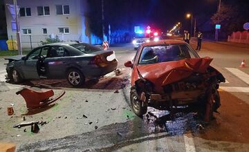 FOTO: Zrážka dvoch áut v Rožňave