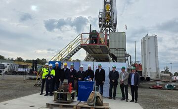 FOTO: V Ďurkove sa začína s výkopom geotermálnych vrtov