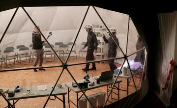 FOTO: Oficiálne otvorenie prvej simulovanej vesmírnej stanice na Slovensku v Rožňave