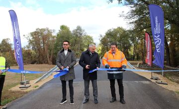 FOTO: Po necelom roku dokončili opravu mosta pri obci Debraď