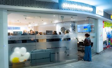 FOTO: Na košickej Železničnej stanici otvorili nové predajné miesto DPMK