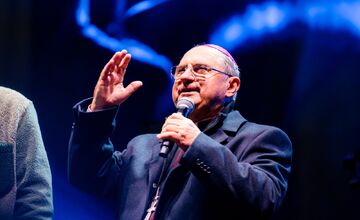 FOTO: Padre Guilherme rozvibroval Košice slovenskými aj svetovými hitmi