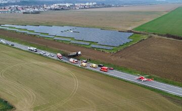 FOTO: Za Moldavou nad Bodvou havaroval kamión