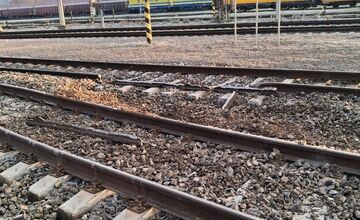 FOTO: Na košickej stanici sa vykoľajil vlak