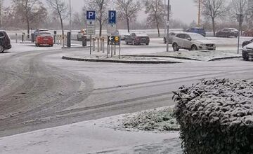 FOTO: V Košiciach padajú prvé snehové vločky