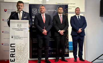 FOTO: Na TUKE slávnostne spustili druhý superpočítač na Slovensku 