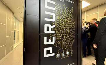 FOTO: Na TUKE slávnostne spustili druhý superpočítač na Slovensku 