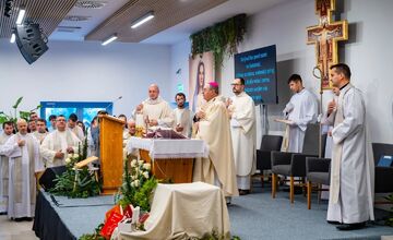 FOTO: Nové Centrum pre mládež vo Vysokej nad Uhom