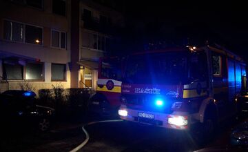 FOTO: Nočný požiar bytu na Terase