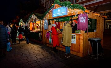 FOTO: Primátorský punč na vianočných trhoch v Košiciach