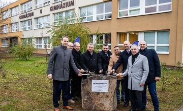 FOTO: V kráľovskom Chlmci sa začína s výstavbou plavárne