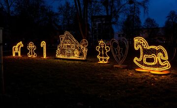 FOTO: V Mestskom parku v Košiciach sa rozžiarilo Rozprávkovo
