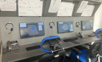 FOTO: Študenti v programe Riadenie letovej prevádzky majú k dispozícii moderné simulátory