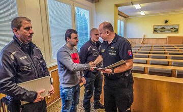 FOTO: Policajti z Rožňavy získali za svoju odvahu významné ocenenie