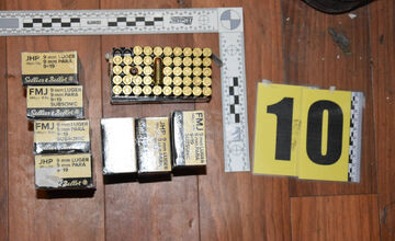 FOTO: U muža na Zemplíne zadržali policajti strelný arzenál