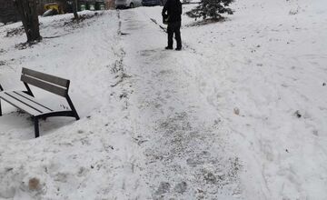 FOTO: Zimná údržba chodníkov v Košiciach