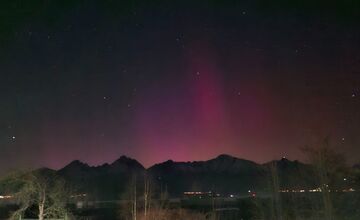 FOTO: Polárna žiara nad Slovenskom rozjasnila oblohu aj v utorok