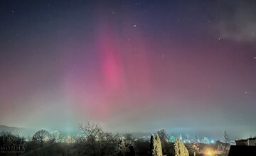 FOTO: Polárna žiara nad Slovenskom rozjasnila oblohu aj v utorok