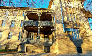 FOTO: Skvostné budovy v košickej nemocnici chátrajú