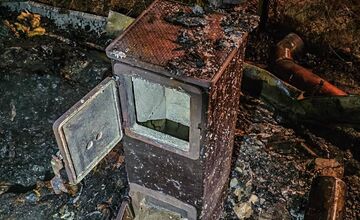 FOTO: Tragický požiar unimobunky v Šaci