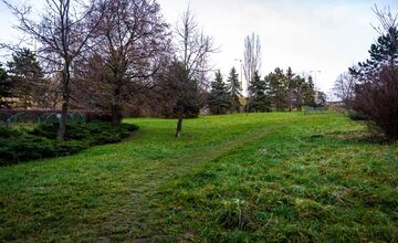 FOTO: Prázdne priestranstvo na Furči dostane nové využitie