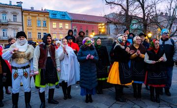 FOTO: Fašiangový sprievod centrom Košíc či sladká šiškománia, takto vyzerali slávnosti v metropole východu