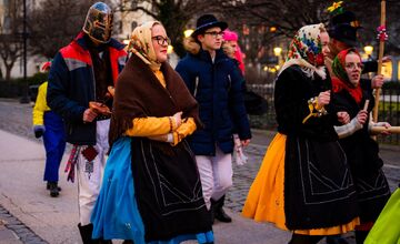 FOTO: Fašiangový sprievod centrom Košíc či sladká šiškománia, takto vyzerali slávnosti v metropole východu