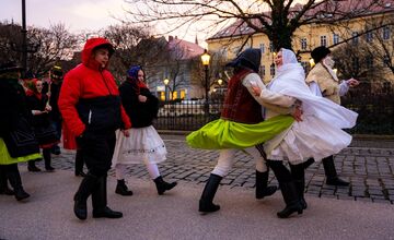 FOTO: Fašiangový sprievod centrom Košíc či sladká šiškománia, takto vyzerali slávnosti v metropole východu