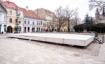 FOTO: Dolná brána prejde rekonštrukciou