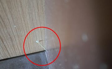 FOTO: Rôzne taktiky zlodejov pri pokuse o vlámanie sa do bytu