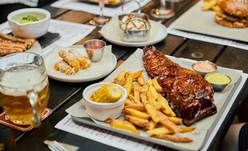 FOTO: Košický podnik Smokehouse v relácii Na nože