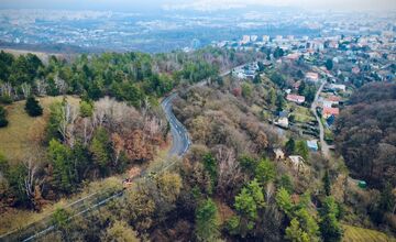 FOTO: Problémové esíčko na Kavečianskej ceste opravia