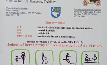 FOTO: Detské ihriská v Trebišove sú plné exkrementov