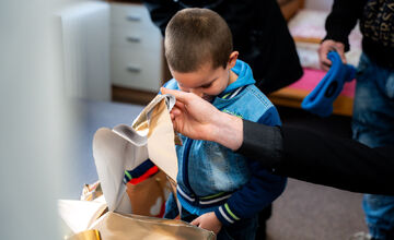 FOTO: Košice odovzdali ďalší mestský byt, tentoraz otcovi samoživiteľovi s dvoma deťmi
