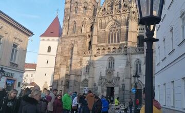 FOTO: Burza starožitností pri Dóme sv. Alžbety v Košiciach