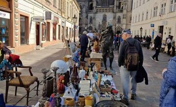 FOTO: Burza starožitností pri Dóme sv. Alžbety v Košiciach