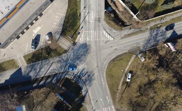 FOTO: Na križovatke pri Crow Aréne postavia kruhový objazd