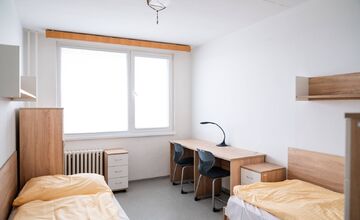 FOTO: Študentské internáty na Medickej prechádzajú obnovou