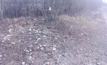 FOTO: V Trebišove vznikla čierna skládka, ľudia ju okamžite nahlásili