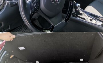 FOTO: Daňové úrady na východe rozpredávajú autá v dražbách