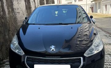 FOTO: Daňové úrady na východe rozpredávajú autá v dražbách