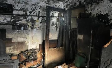 FOTO: Pri Košiciach takmer do tla zhorel dom, žil v ňom člen opozičnej strany
