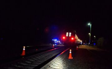 FOTO: Zrážka vlaku s človekom v Brzotíne