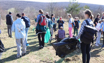 FOTO: Ťahanovčania majú za sebou ďalšiu jarnú brigádu